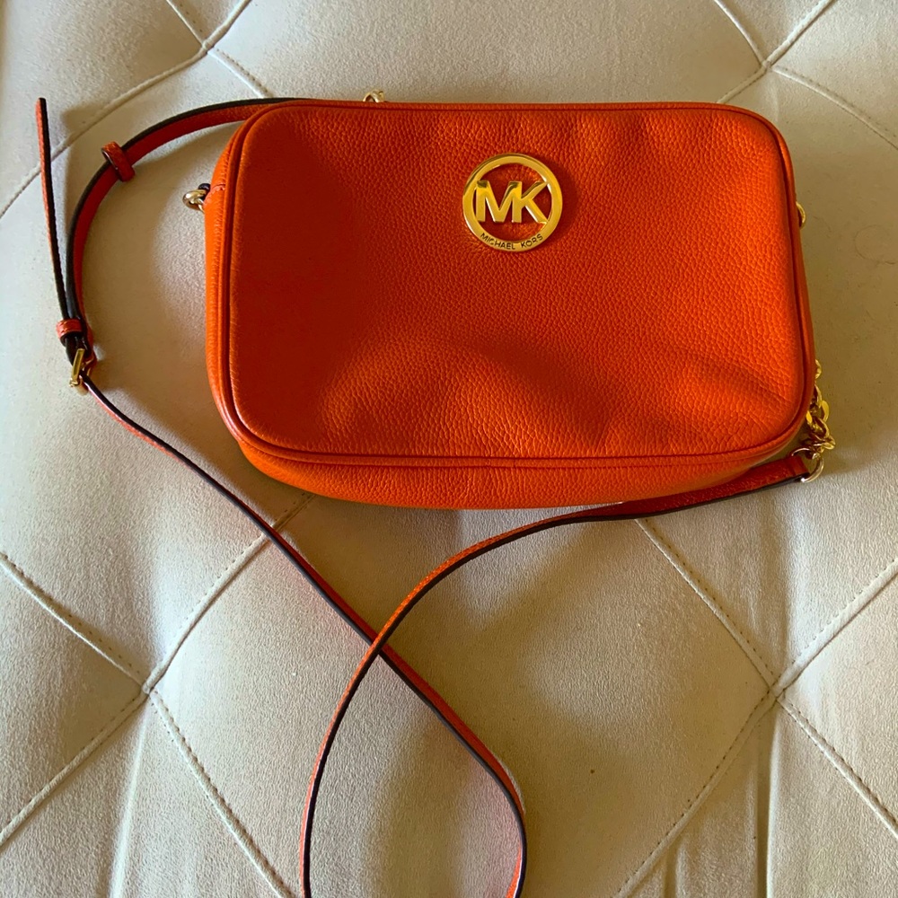 Michael Kors Jetset Crossbody Purse